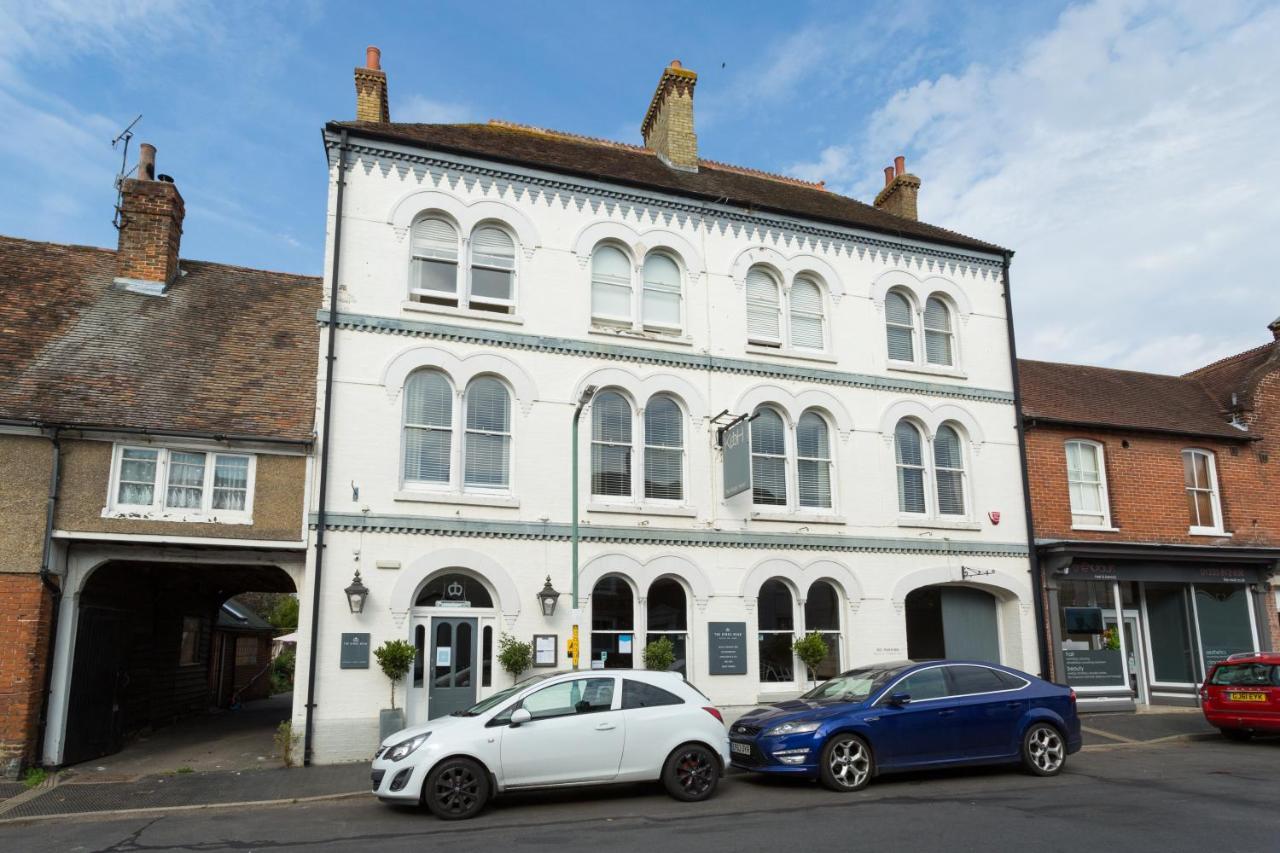 ワイ The Kings Head Bed & Breakfast エクステリア 写真