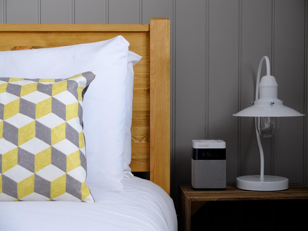ワイ The Kings Head Bed & Breakfast エクステリア 写真